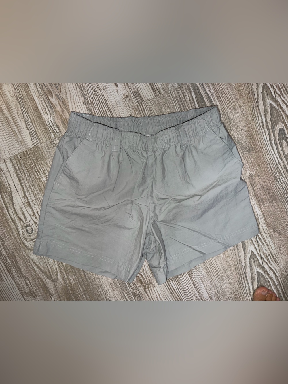 Columbia Light Gray Athletic Pull-On Shorts - Picture 1 of 3